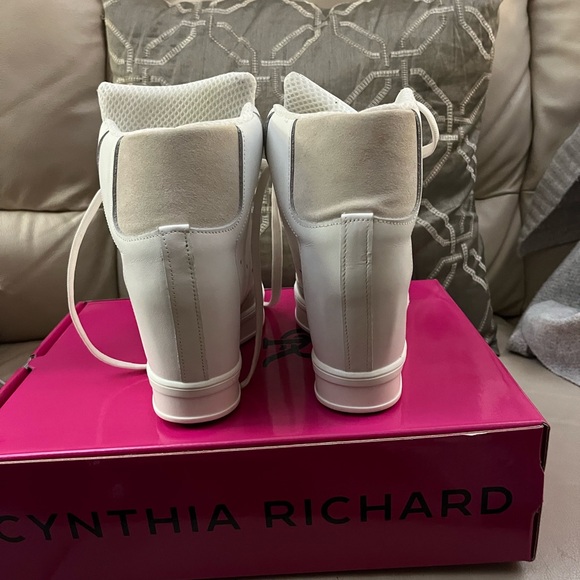 Cynthia Richard Fearless Bianco Wedge Sneaker - Picture 3 of 6